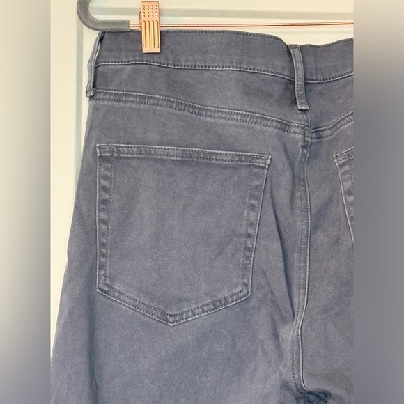 Gap high rise skinny size 33. Like new, blue/grey. Some stretch. - Picture 6 of 7